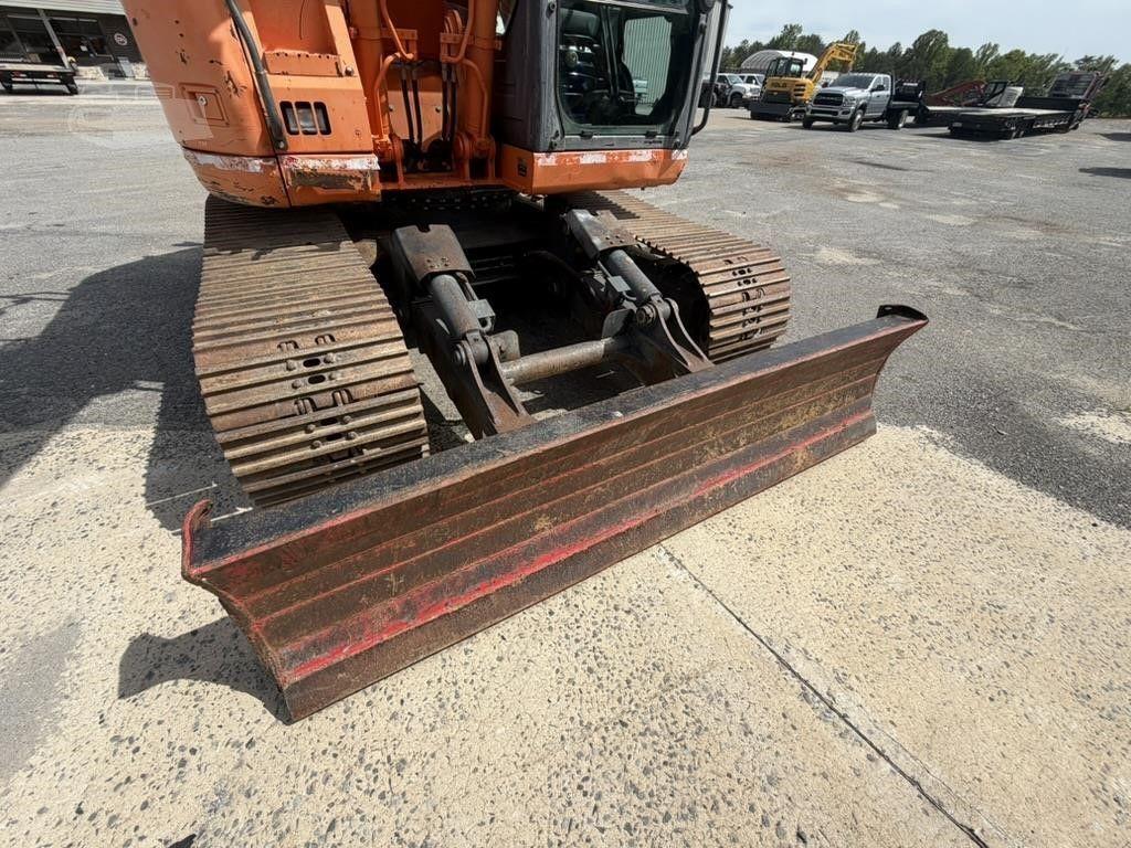 2011 DOOSAN DX140 LCR photo 6