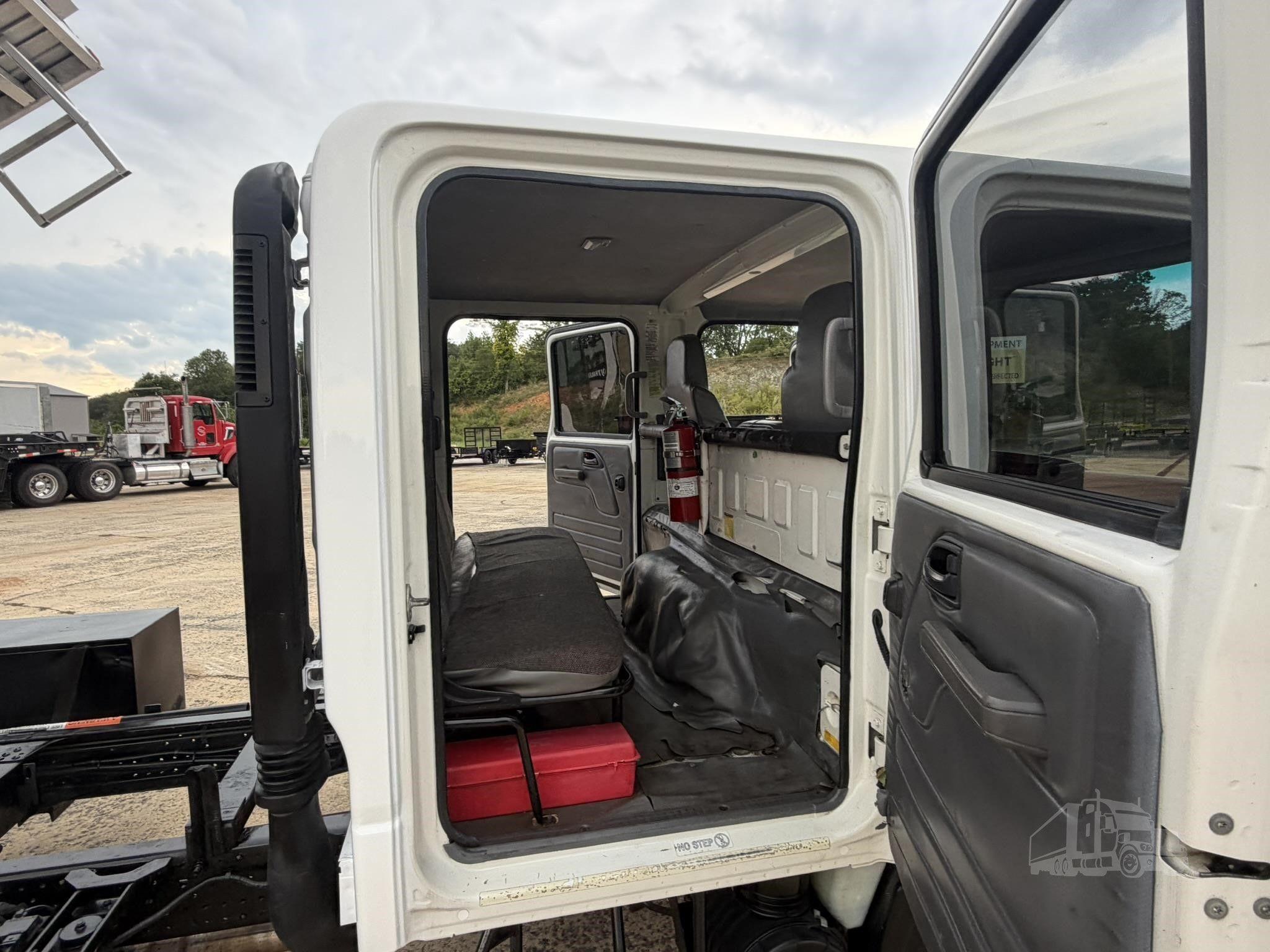 2016 ISUZU NPR HD photo 45