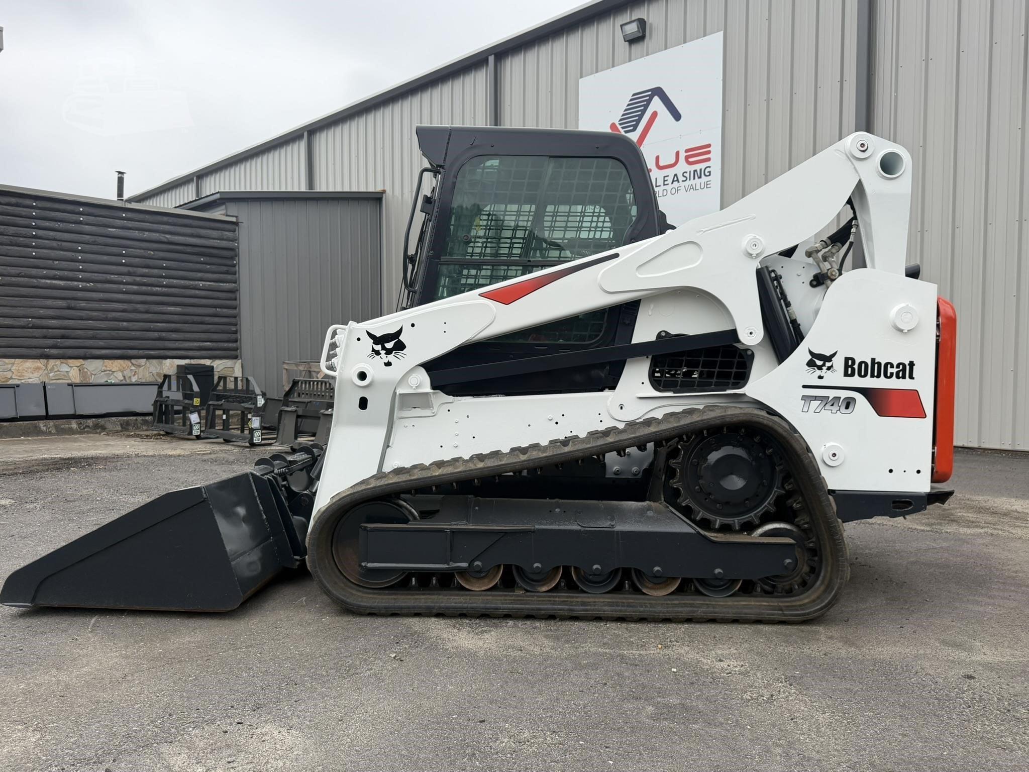 2018 BOBCAT T740 photo 11