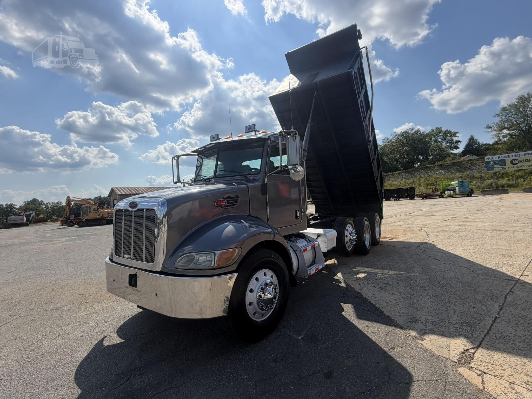 2007 PETERBILT 340 photo 37