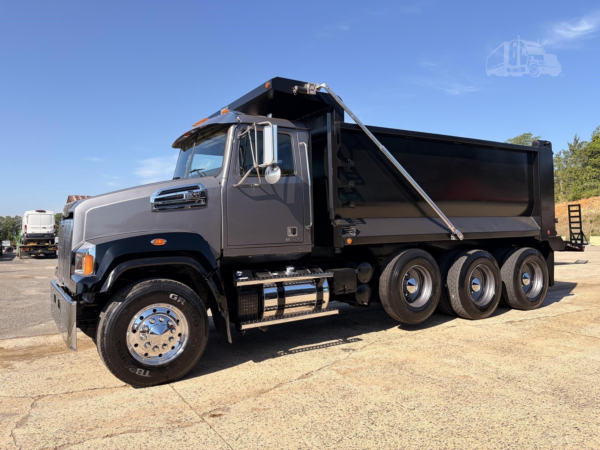 2016 WESTERN STAR 4700 photo 8