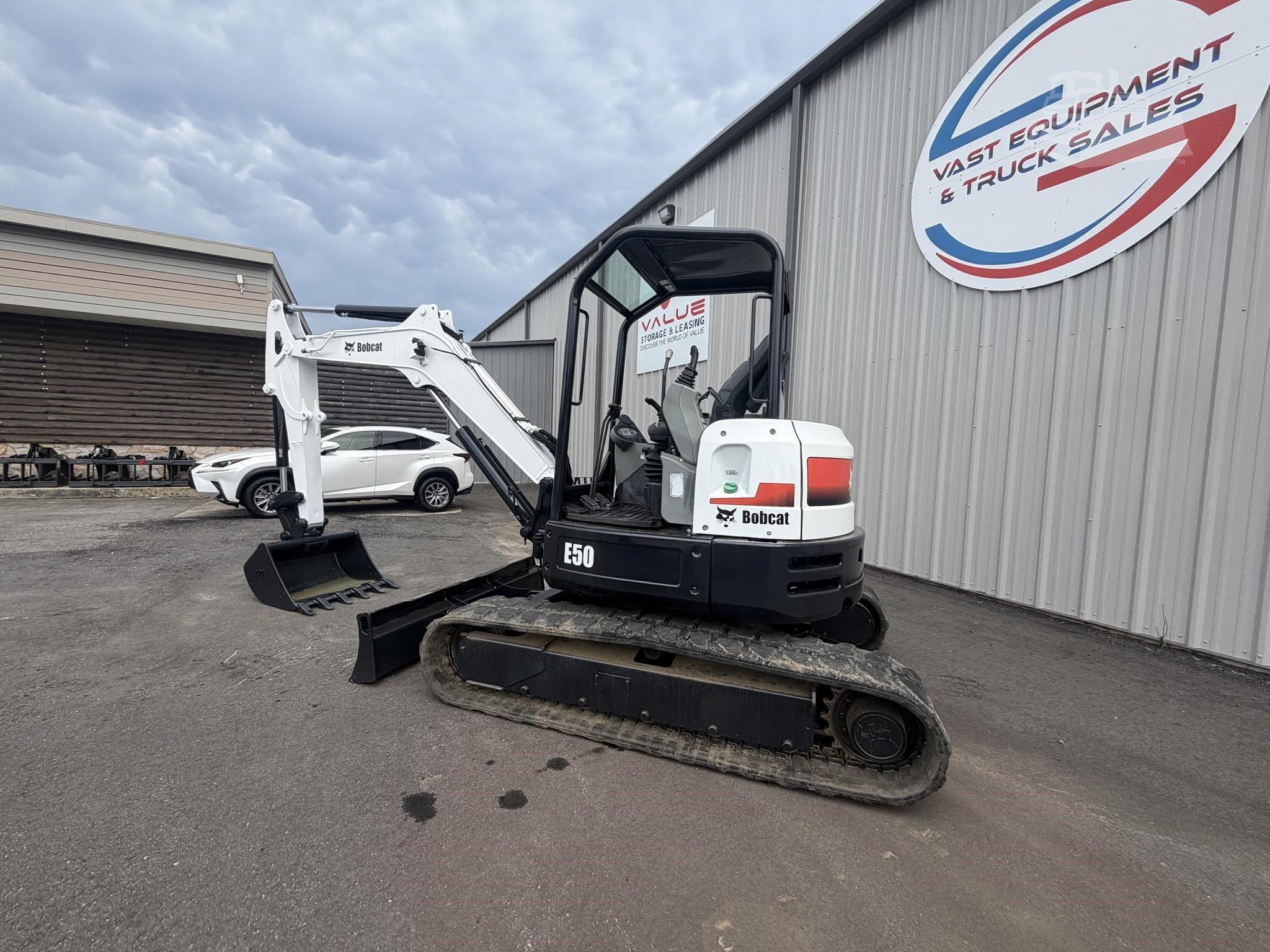 2019 BOBCAT E50 photo 10